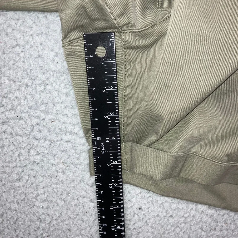 Lane Bryant Shorts Women 20 Chino Casual American Outdoor Preppy Minimalist - Picture 6 of 9